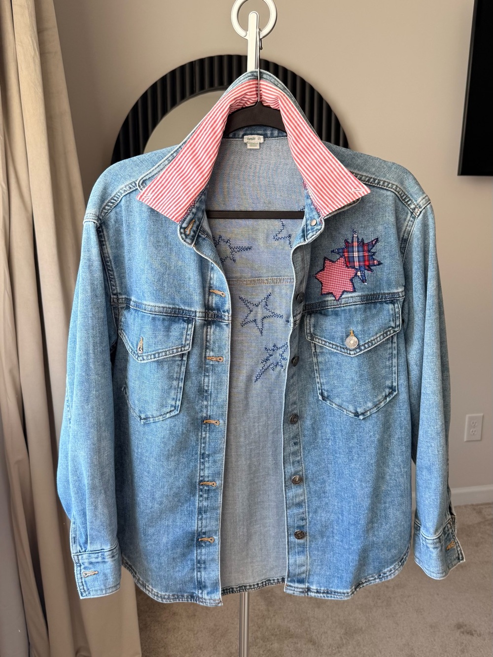 Americana  Light Blue Denim Jacket with Pink & Red Star Patches size S